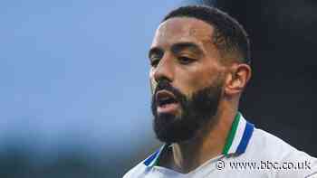 Liam Feeney: Scunthorpe United sign former Tranmere Rovers winger