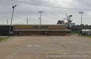 After delays, Lucky Delta set to be torn down - American Press | American Press - American Press