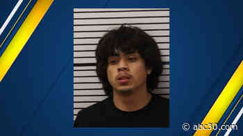 Detectives searching for 18-year-old wanted for Tulare Co. robbery; 2 others arrested