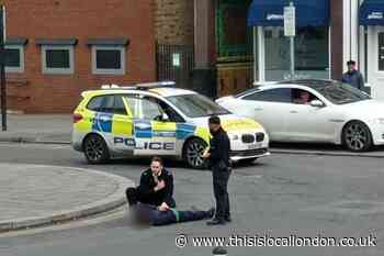 Man detained following knife disturbance in Erith High Street