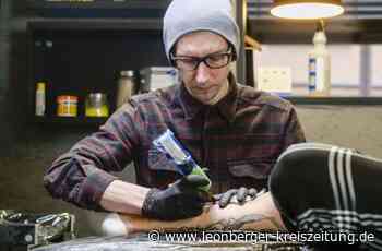 Tätowierer in Renningen - Tattoos gibt’s nur noch in Schwarz-Weiß - Leonberger Kreiszeitung