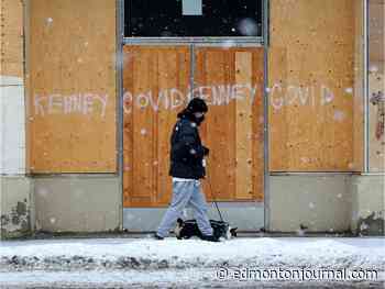 COVID-19: Alberta reports 22 deaths, hospitalizations hit another pandemic-high