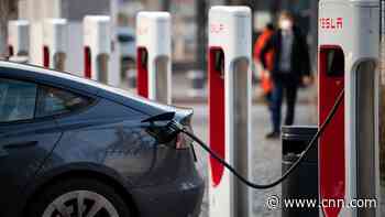 Tesla reports record profit, but warns of continued supply chain issues