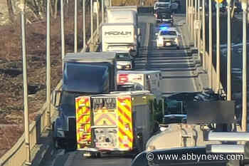 TRAFFIC: Agassiz-Rosedale Bridge remains closed following multi-vehicle crash