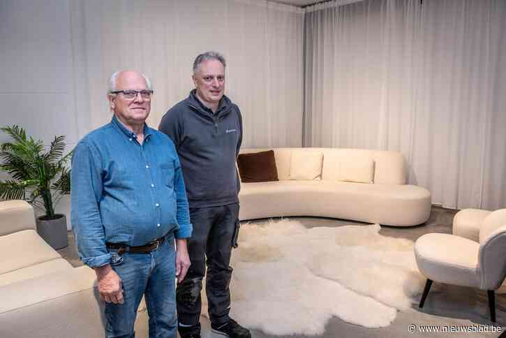 Zieltogende zetelfabriek gered dankzij tv-programma Kamal Kharmach: “Sinds maandag staat de telefoon roodgloeiend”