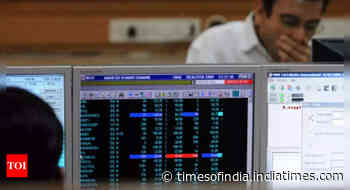 Sensex sinks 581 pts on weak global cues; Nifty below 17,150