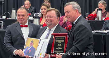 Jemtegaard Middle School teacher Scott Rainey awarded VFW Citizenship Education Middle School Teacher of the Year - clarkcountytoday.com
