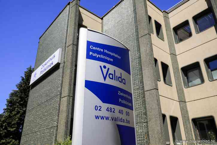 Minderjarigen die op skivakantie wilden, kregen niet-goedgekeurde boosterprik in Brussels ziekenhuis