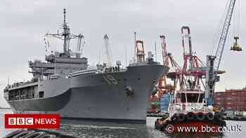 US Navy officer 'bribed by cash and prostitutes'