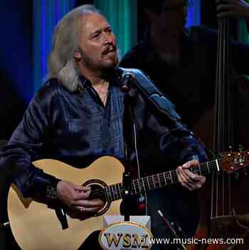 Barry Gibb receives Best-Selling Americana Album Award