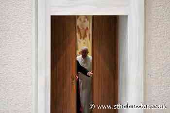 Pope Francis acknowledges mobility problems linked to inflamed knee ligament - St Helens Star