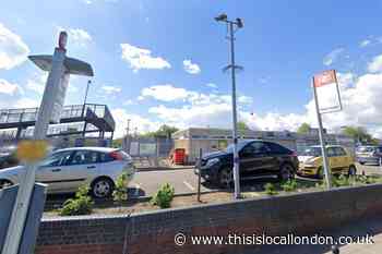 Police called to Slade Green station over concern for man