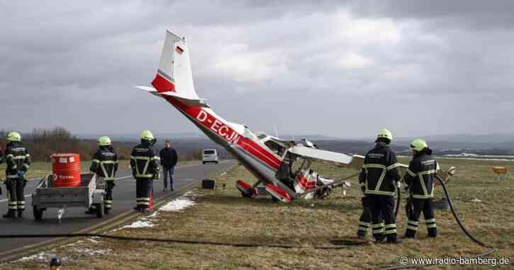 Kleinflugzeug an Flugplatz verunglückt: 62-Jähriger stirbt