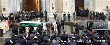 New York honore un jeune policier tué, symbole de la hausse des violences