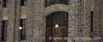 Convention des cols blancs: les négociations rompues avec Saguenay