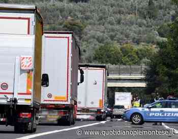 Fermato a Serravalle Sesia Tir senza revisione che avrebbe dovuto essere fermo per inefficienza di freni e sospensioni - Quotidiano Piemontese