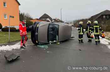 Pressig - Auto kippt bei Unfall um - Neue Presse Coburg