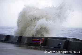 80mph winds set to batter UK as Storm Malik sweeps in - Ealing Times