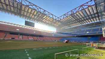 Lavori in corso a San Siro per il rifacimento del prato: le foto - Milan News