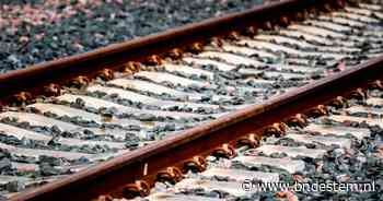Agenten halen persoon van het treinspoor af die van Leerdam richting Gorinchem wilde lopen - BN DeStem