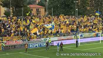 Modena FC - Gazzetta di Modena - Trecento tifosi canarini in partenza per Chiavari - Parlando di Sport