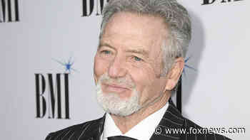 Larry Gatlin talks getting COVID a second time, shares fury with government: 'They're trying to shut us down'