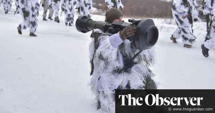 UK ready to commit extra forces to Nato allies as Russia tension mounts