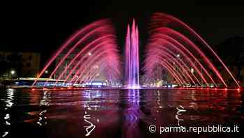 Parma, monumenti in rosa in attesa del Giro d'Italia - foto - La Repubblica