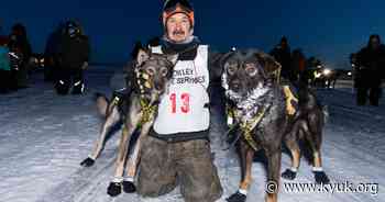 Jackie Larson repeats as 2022 Akiak Dash champion on fast trail - KYUK