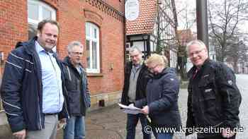 Lange Straße wird für aufwändige Dacharbeiten halbseitig gesperrt - kreiszeitung.de