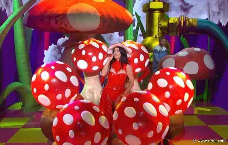Watch Katy Perry perform ‘When I’m Gone’ on ‘Saturday Night Live’