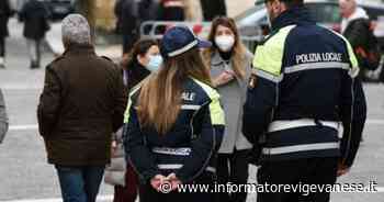 Vigevano, al bar con il green pass (non valido) di un altro: denunciato - L'Informatore Vigevanese