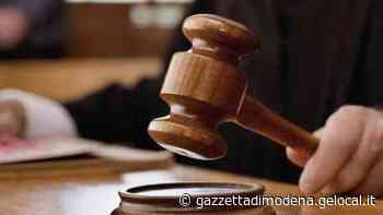 Carpi. Separati dopo 30 anni Lui non si arrende: indagato per stalking - La Gazzetta di Modena