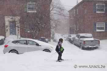 In beeld: Boston ruimt recordhoeveelheid sneeuw na 'cycloonbom'