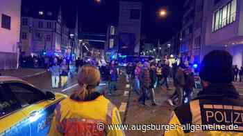 Gewaltbereite bei "Corona-Spaziergang" gehören laut Polizei "rechter Szene" an