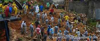 Pluies au Brésil: les secours, enfoncés dans la boue, recherchent des survivants