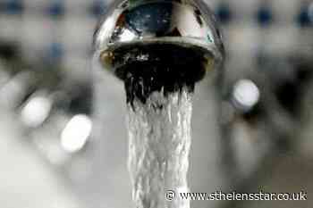 United Utilities attend burst pipe in Millfield Lane, Haydock - St Helens Star