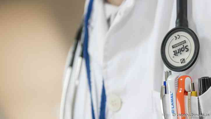 Alberta announces incentives to lure doctors to rural communities
