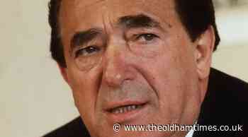 'Retro' Oldham Athletic items removed from sale over Robert and Ghislaine Maxwell link - theoldhamtimes.co.uk