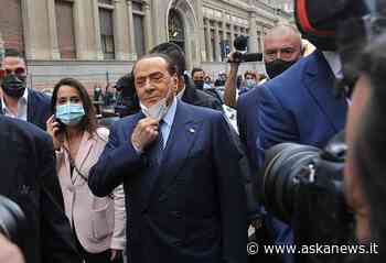 Berlusconi dimesso dal San Raffaele, torna ad Arcore - askanews