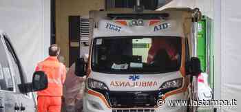 Bari, vieta ingresso ai parenti di una donna morta di Covid, medico picchiato - La Stampa