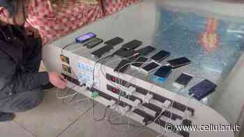 Un powerbank in grado di caricare tutto (letteralmente): l'incredibile invenzione – VIDEO - Cellulari.it - Cellulari.it