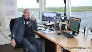 Flugleiter Wiard Lübbers: Der Leeraner Himmel ist seine Manege - Nordwest-Zeitung