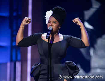 India Arie to Pull Music From Spotify Due to Joe Rogan’s Comments on Race