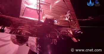 China's Mars spacecraft delivers stunning selfie-stick video from orbit     - CNET
