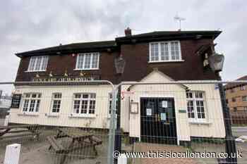 Guy Earl of Warwick Greene King pub confirms opening date