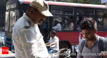 Traffic & transport rule violators coughed up Rs 2,000 crore fines in 2021: Government - Times of India