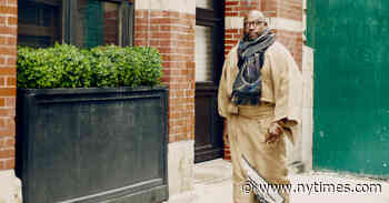 Clad in a Kimono, a Painter of Warriors Returns to Downtown New York