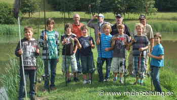 Schalkenmehrener Maar: Angler mögen die Ruhe - Kreis Cochem-Zell - Rhein-Zeitung