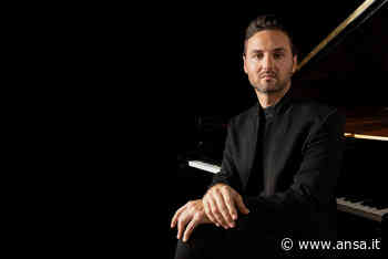 Giuseppe Albanese al Regio di Parma danza con la tastiera - Emilia-Romagna - Agenzia ANSA